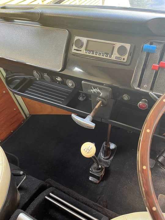 1970 Volkswagen Bay-Window Camper - Image 6 of 18