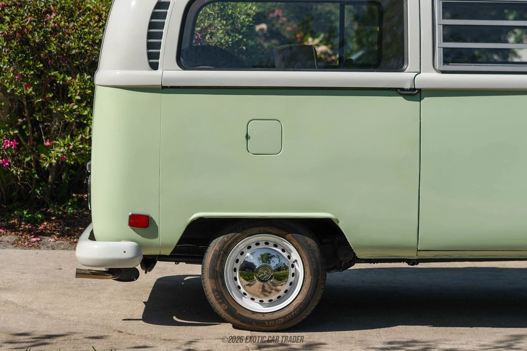 1970 Volkswagen Bay-Window Camper - Image 10 of 12