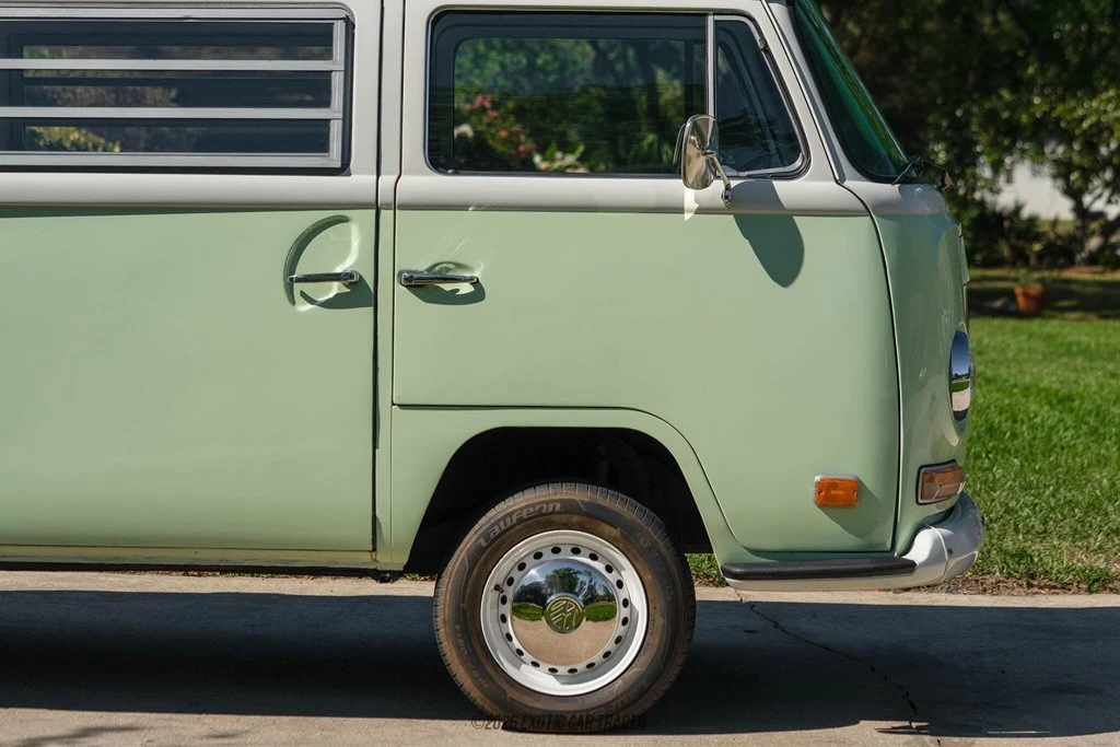 1970 Volkswagen Bay-Window Camper - Image 11 of 12