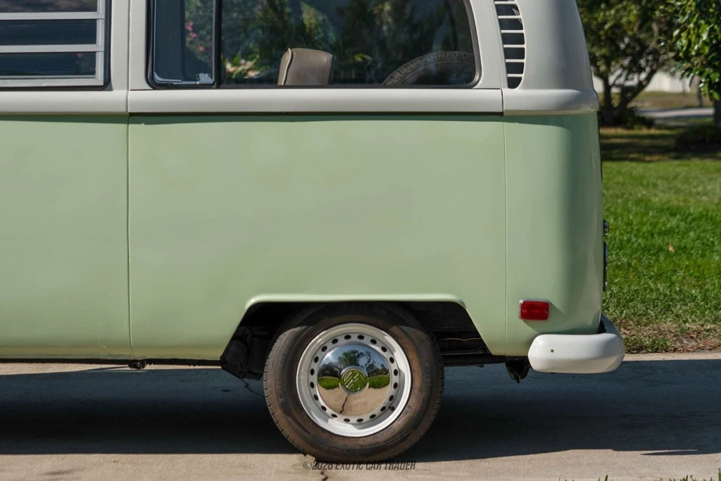 1970 Volkswagen Bay-Window Camper - Image 5 of 12