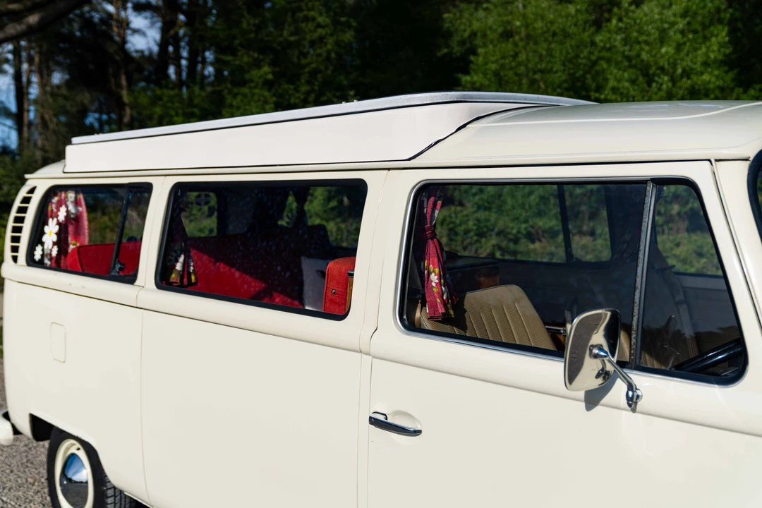 1969 Volkswagen Bay-Window Camper - Image 13 of 31