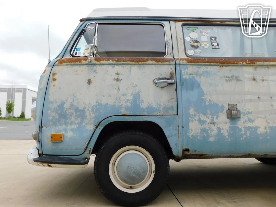 1970 Volkswagen Bay-Window Camper - Image 10 of 21