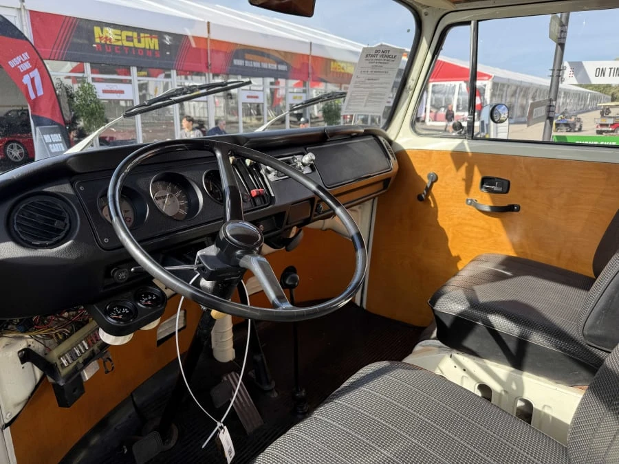 1970 Volkswagen Bay-Window Camper - Image 6 of 6