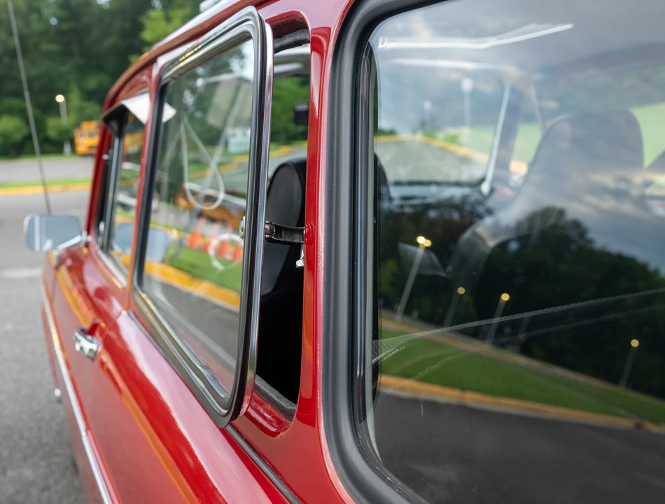 1970 Volkswagen Karmann Ghia - Image 31 of 31