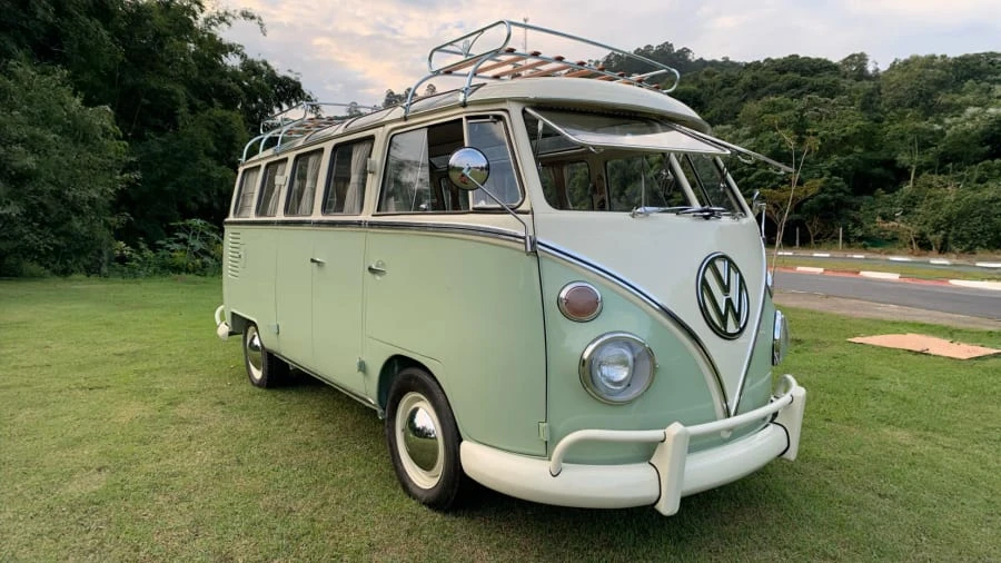 1970 Volkswagen Bay-Window Bus - Image 6 of 31