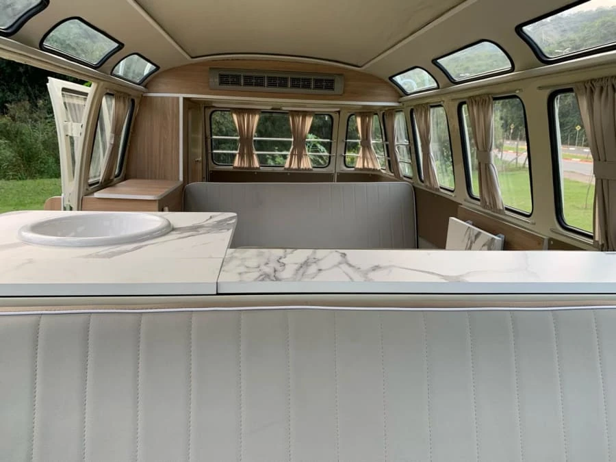 1970 Volkswagen Bay-Window Bus - Image 10 of 26