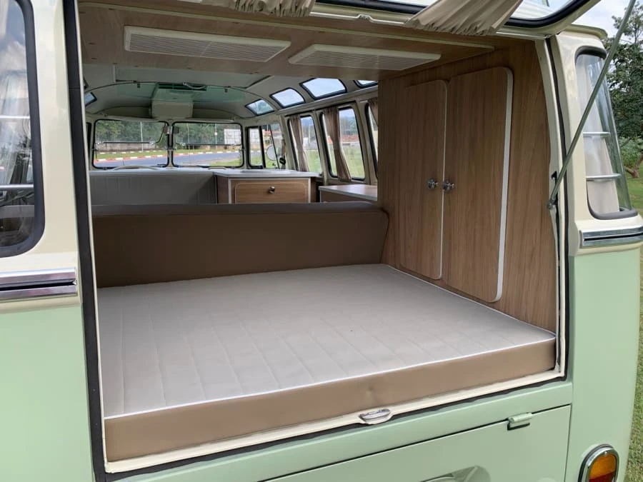 1970 Volkswagen Bay-Window Bus - Image 7 of 26