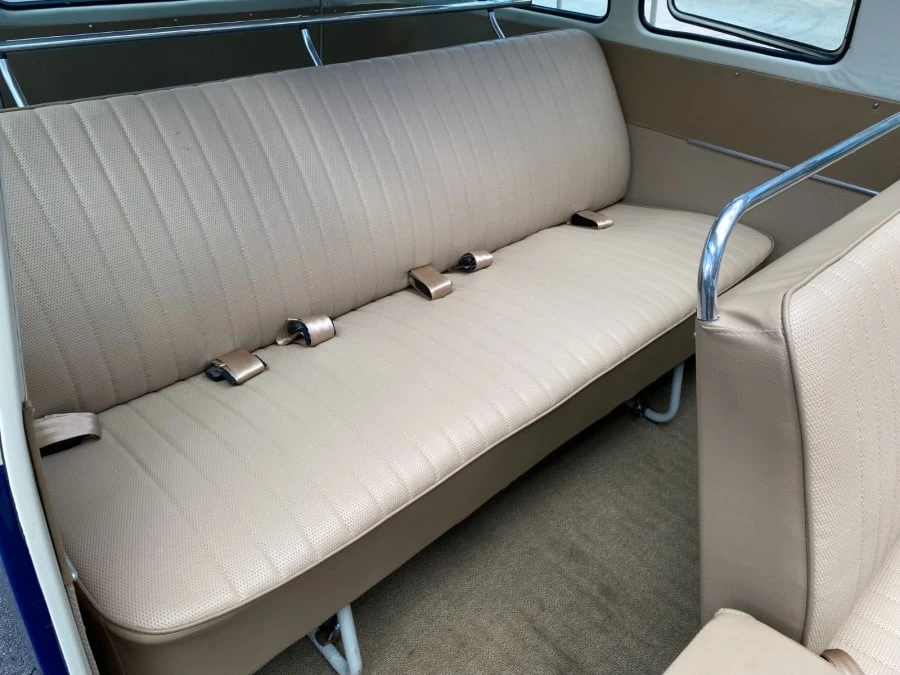 1970 Volkswagen Bay-Window Bus - Image 20 of 31