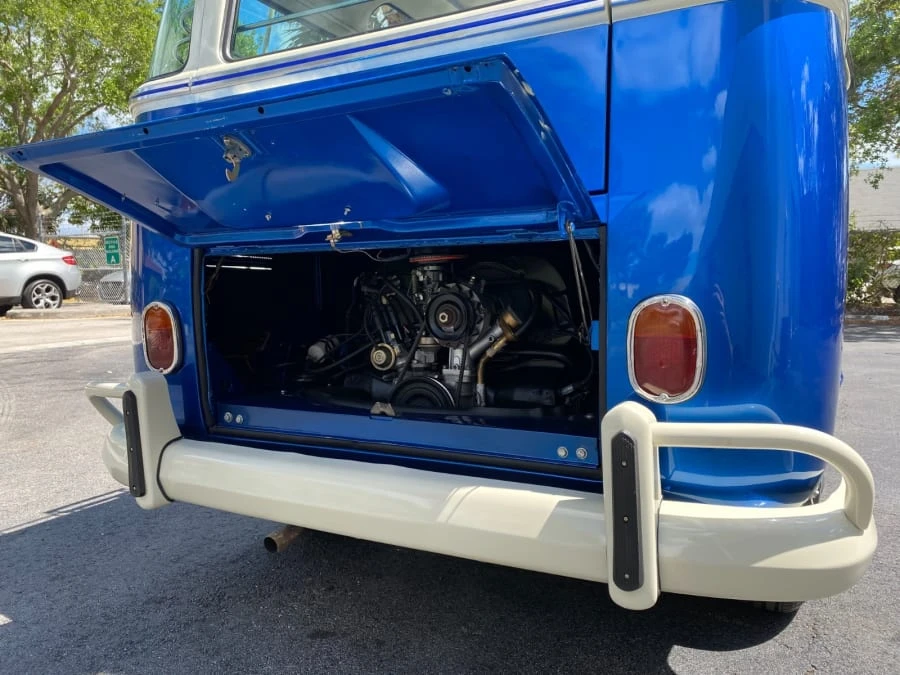 1970 Volkswagen Bay-Window Bus - Image 31 of 31