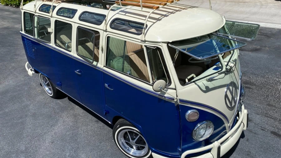 1970 Volkswagen Bay-Window Bus - Image 16 of 31