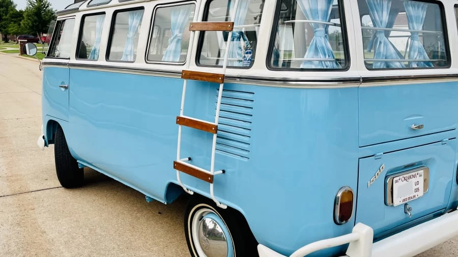 1970 Volkswagen Bay-Window Bus - Image 3 of 18
