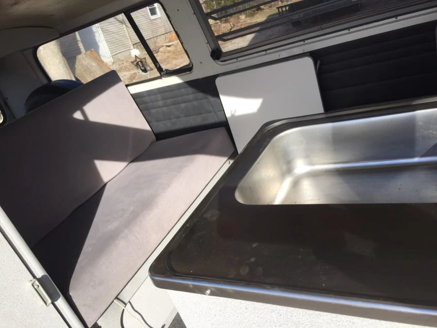 1970 Volkswagen Bay-Window Camper - Image 4 of 9