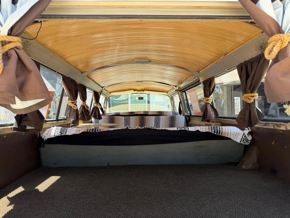 1970 Volkswagen Bay-Window Bus - Image 9 of 11