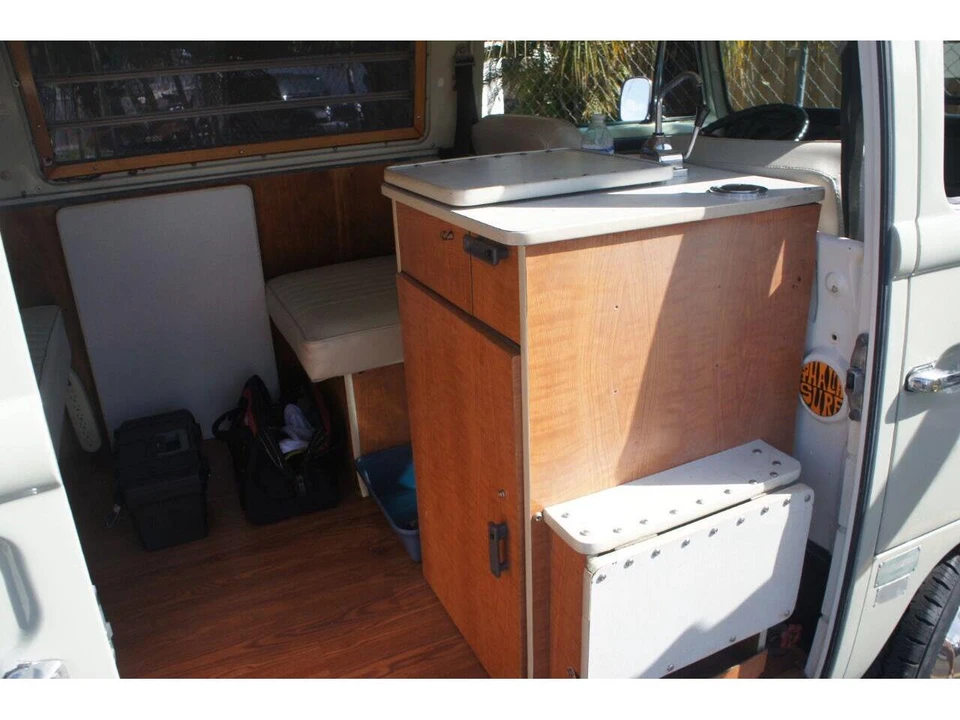 1970 Volkswagen Bay-Window Camper - Image 4 of 15