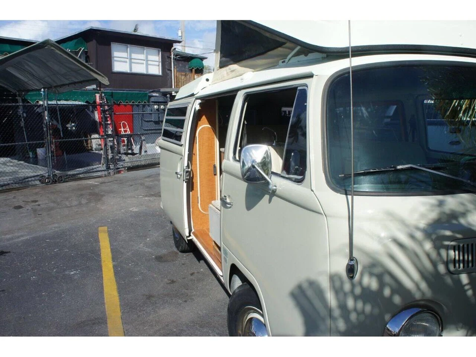 1970 Volkswagen Bay-Window Camper - Image 12 of 15