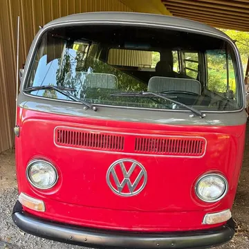 1970 Volkswagen Bus Deluxe