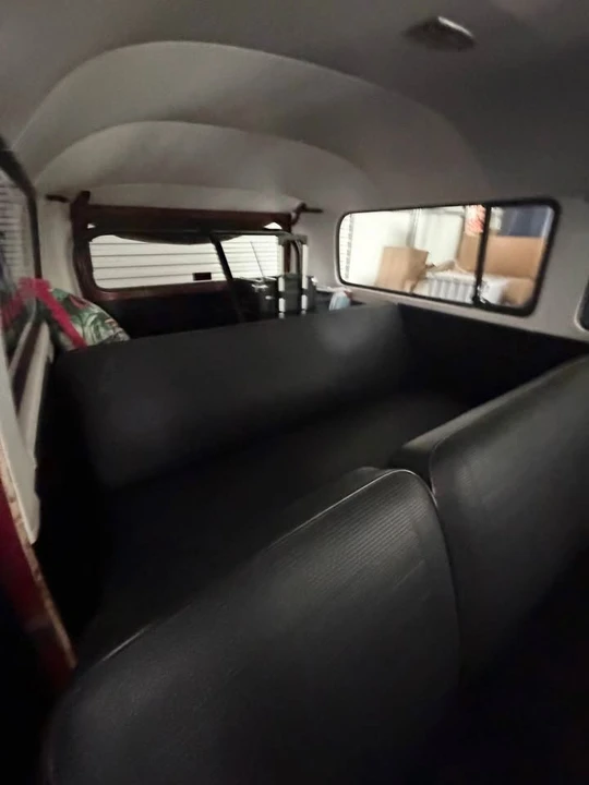 1970 Volkswagen Bay-Window Bus - Image 10 of 17