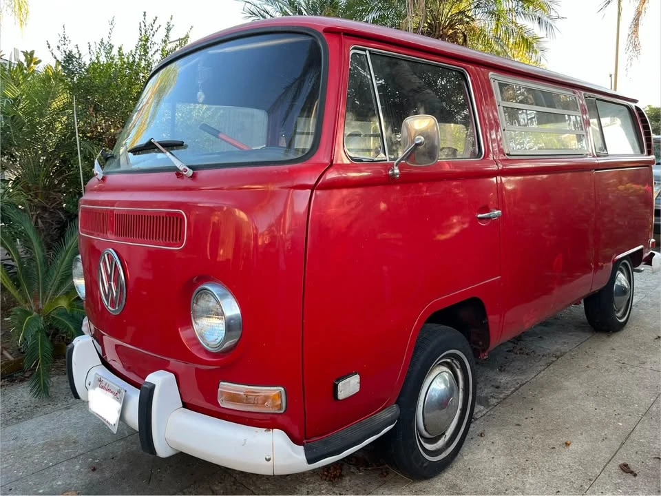 1970 Volkswagen Bay-Window Bus - Image 2 of 5