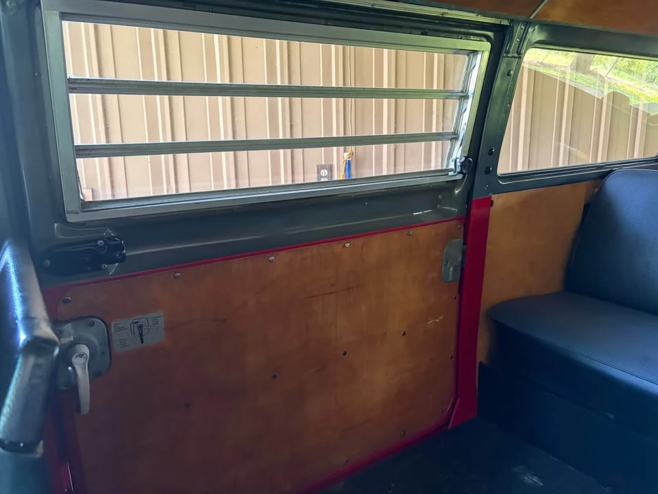 1970 Volkswagen Bay-Window Bus - Image 16 of 16