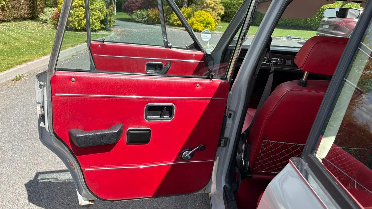 1970 Volvo 140 Series - Image 25 of 31