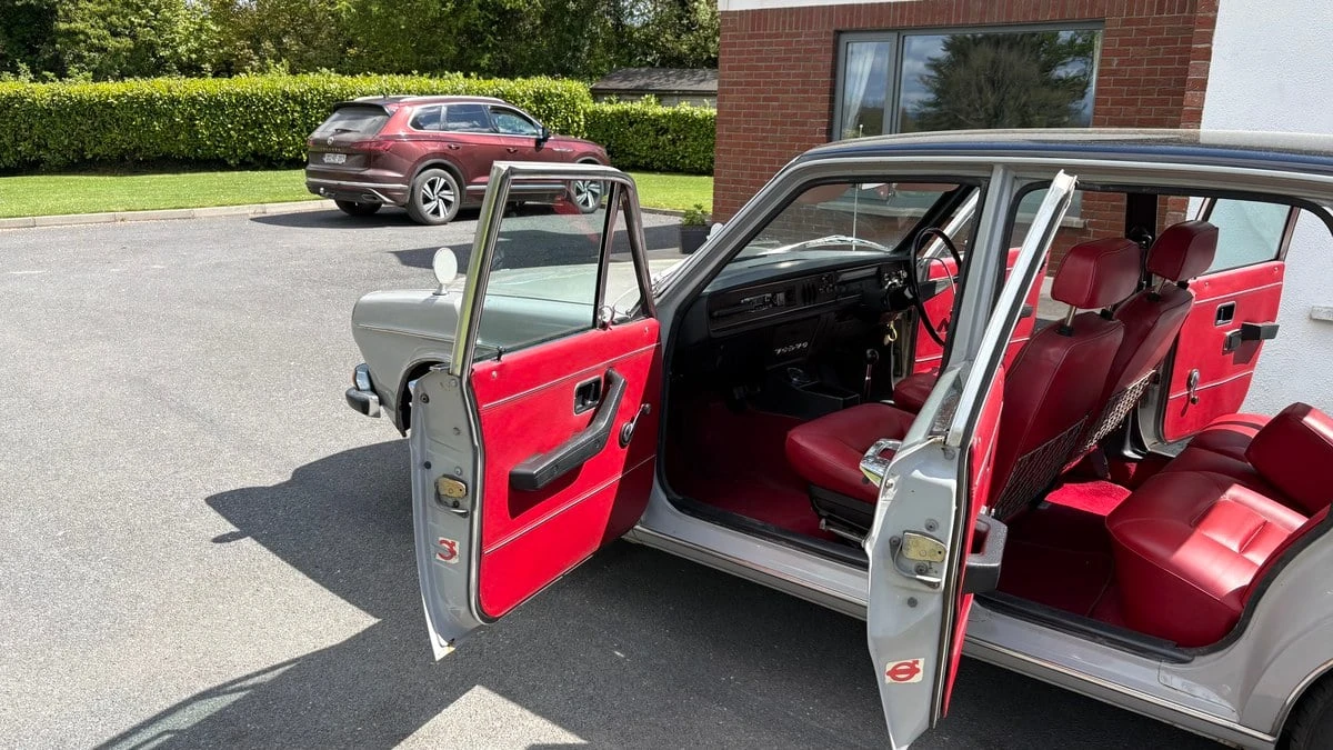 1970 Volvo 140 Series - Image 29 of 31