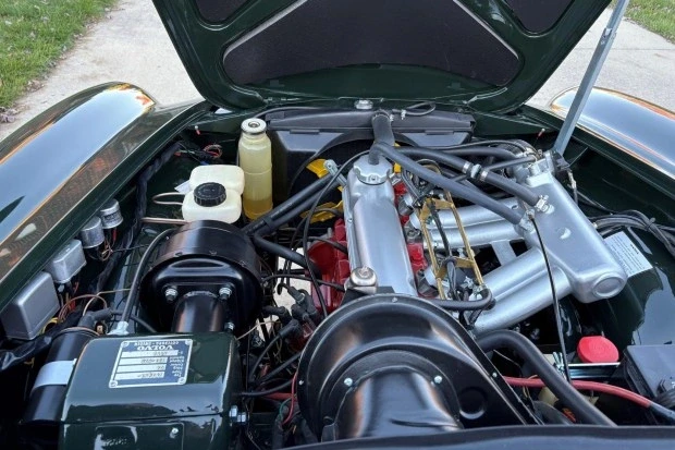 1970 Volvo 1800E - Image 6 of 8