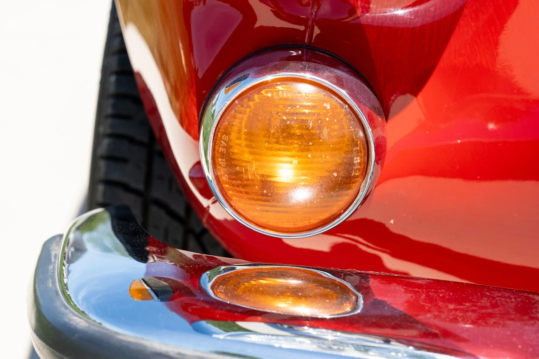 1970 Volvo 1800E - Image 12 of 31