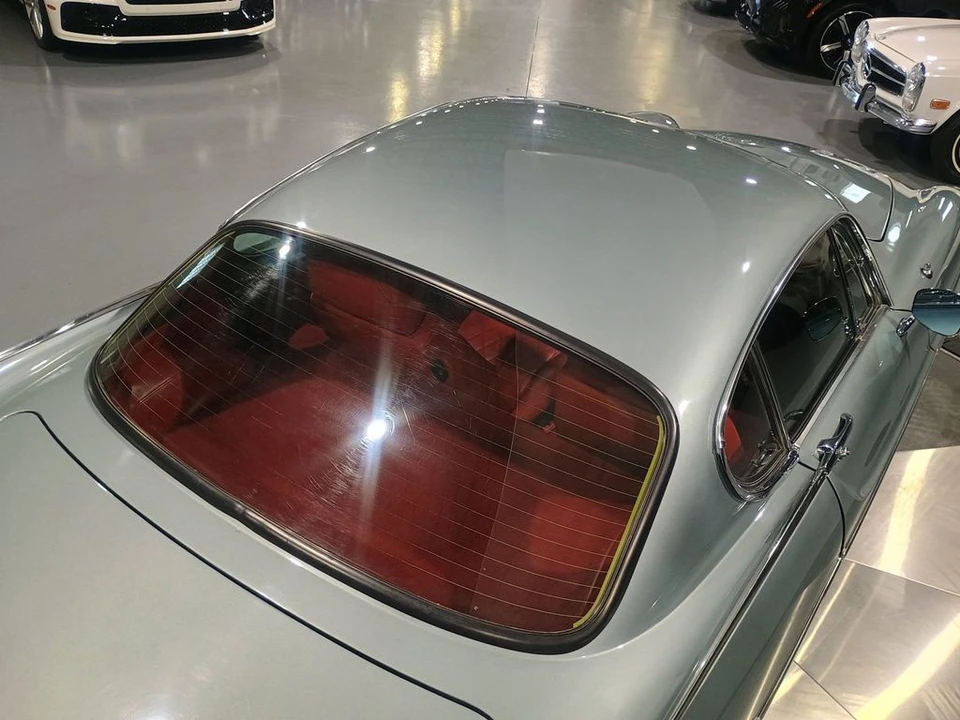 1970 Volvo 1800E - Image 12 of 12