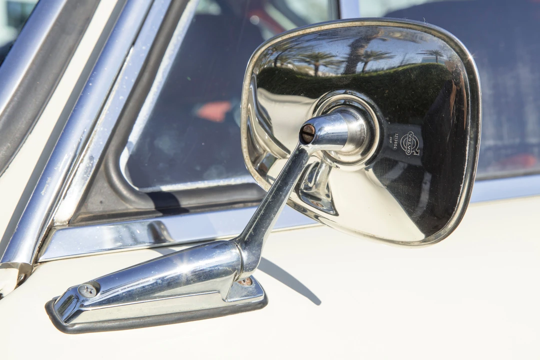 1970 Volvo 1800E - Image 29 of 31