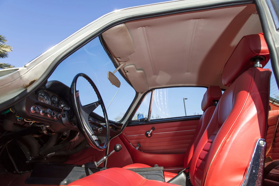1970 Volvo 1800E - Image 25 of 31