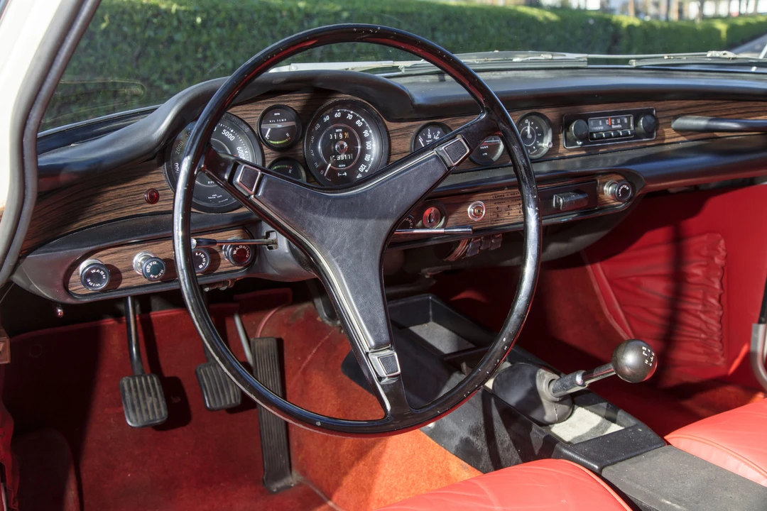 1970 Volvo 1800E - Image 27 of 31