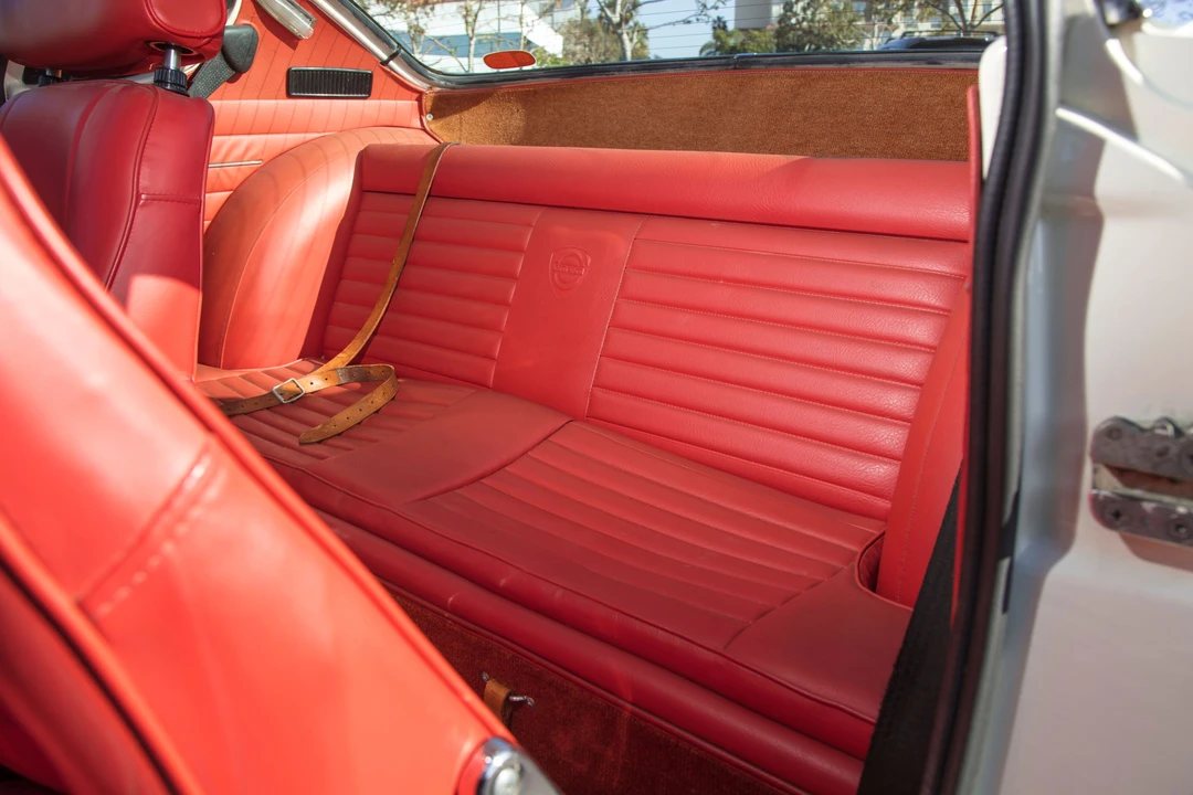 1970 Volvo 1800E - Image 24 of 31