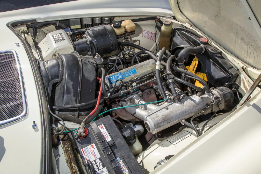 1970 Volvo 1800E - Image 13 of 31