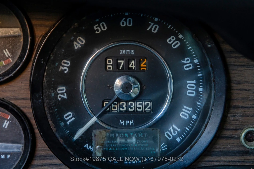 1970 Volvo 1800E - Image 20 of 31