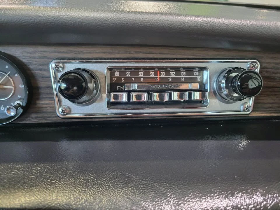1970 Volvo 1800E - Image 16 of 18