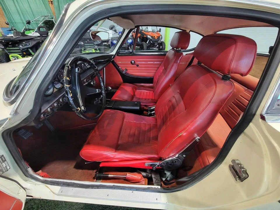 1970 Volvo 1800E - Image 10 of 18