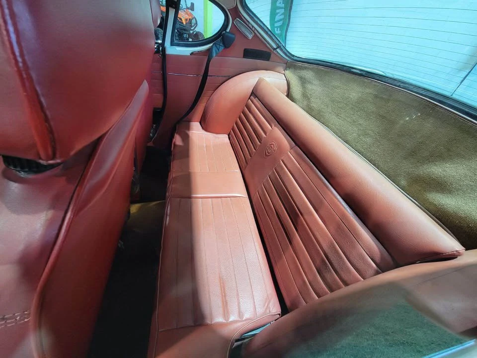 1970 Volvo 1800E - Image 12 of 18