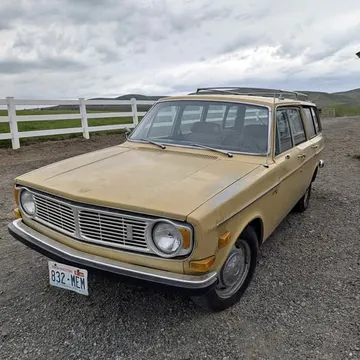 1970 Volvo 240 Station Wagon