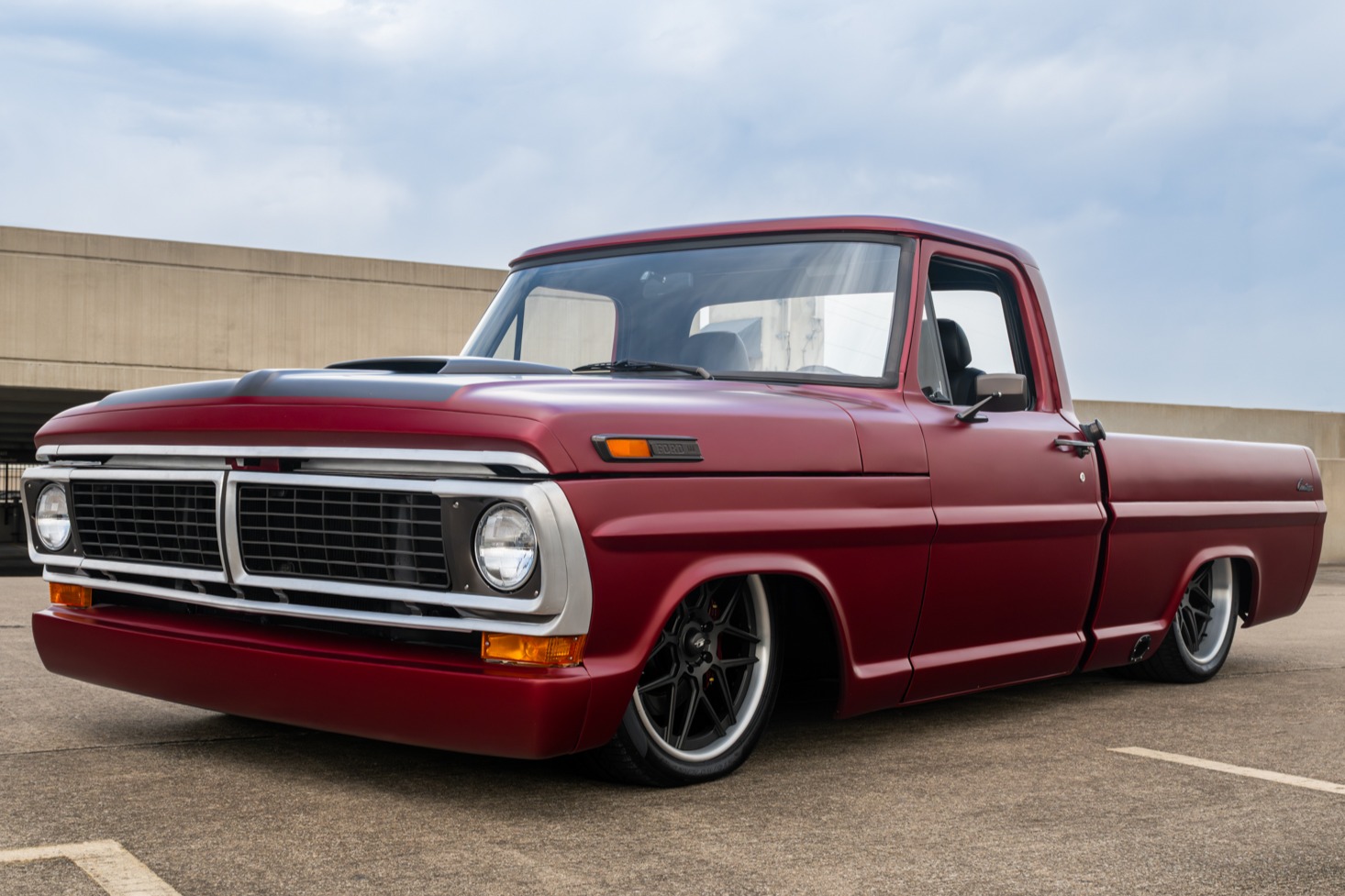 Kaase “Boss Nine”-Powered 1970 Ford F-100 “Red Rhino” 5-Speed