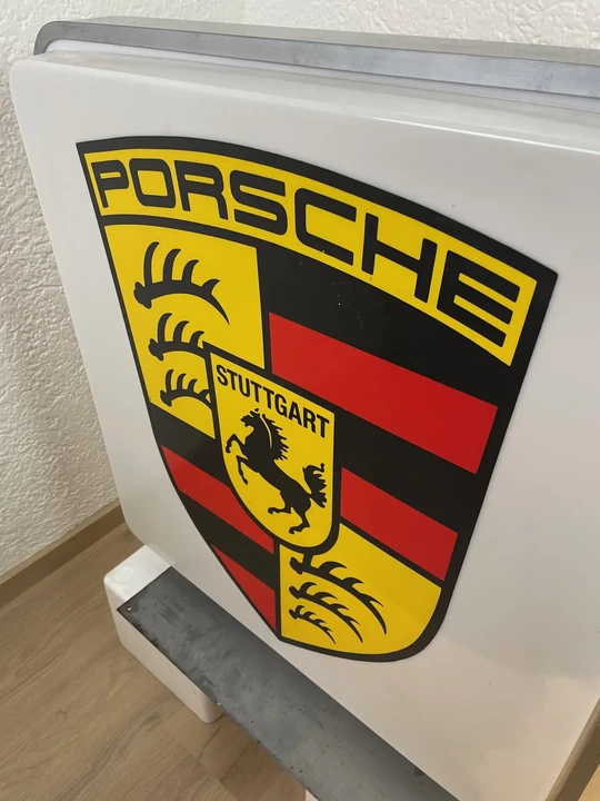Porsche - Image 11 of 14