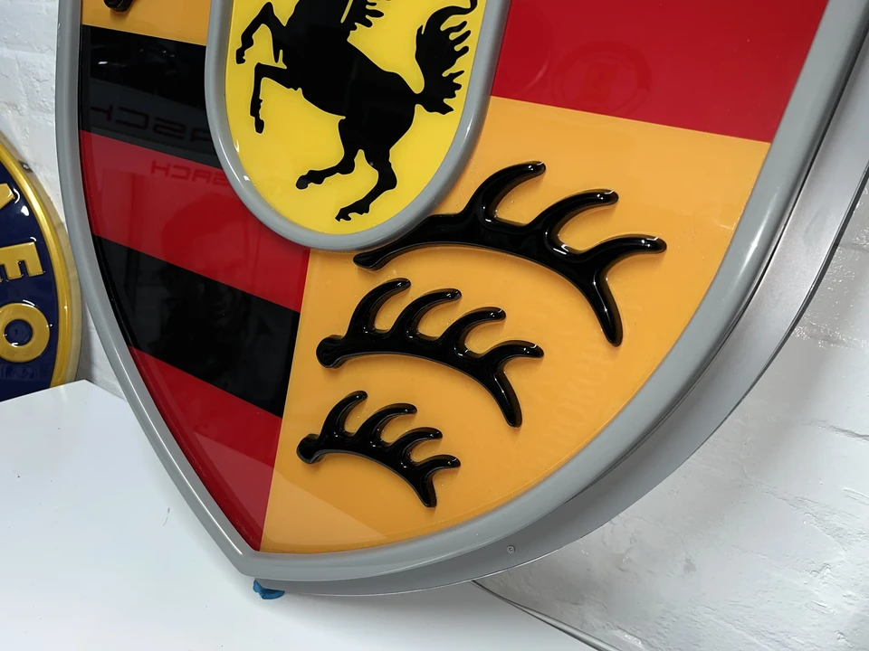 Porsche - Image 16 of 24