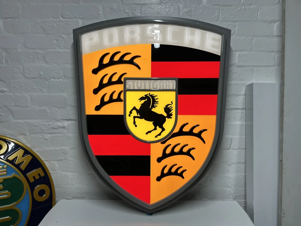 Porsche - Image 9 of 24