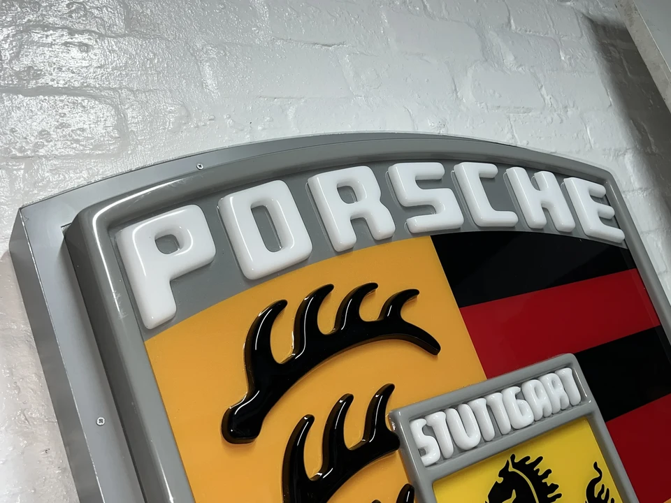 Porsche - Image 17 of 24