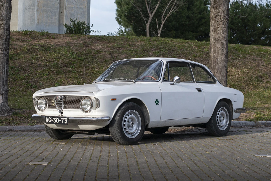 1971 Alfa Romeo GT 1300 Junior - Image 2 of 31