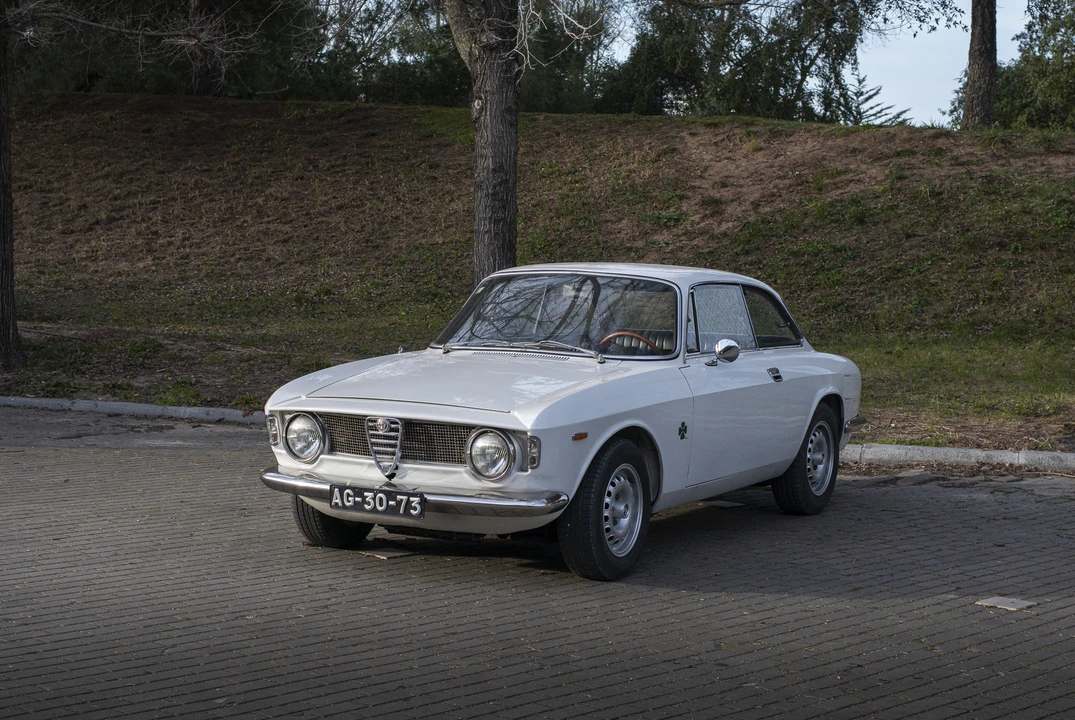 1971 Alfa Romeo GT 1300 Junior - Image 4 of 31