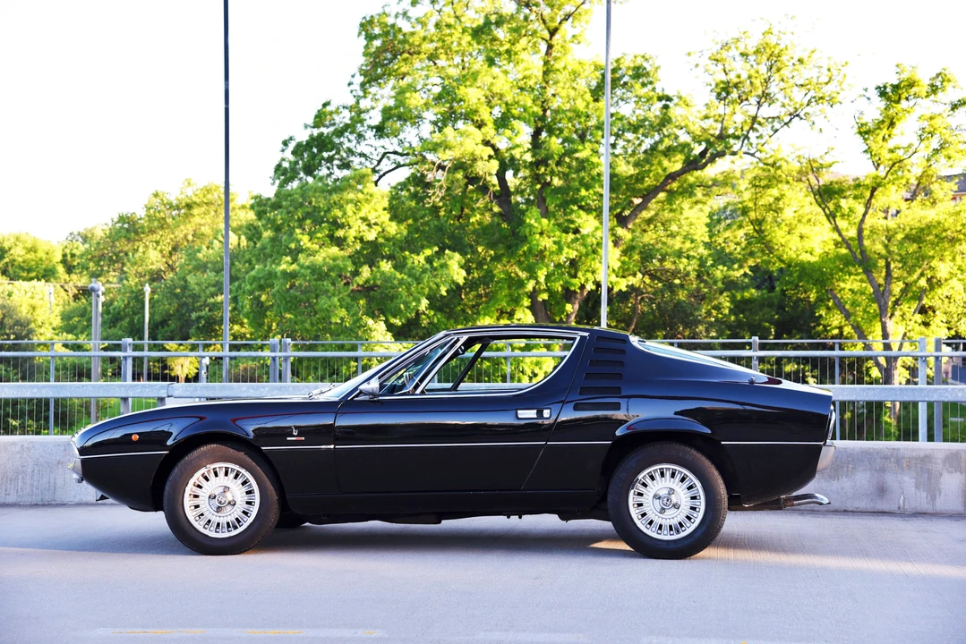 1971 Alfa Romeo Montreal - Image 12 of 31