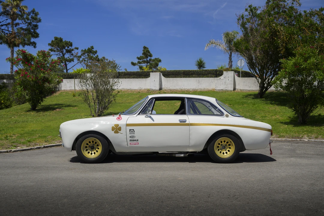 1971 Alfa Romeo GT - Image 8 of 31