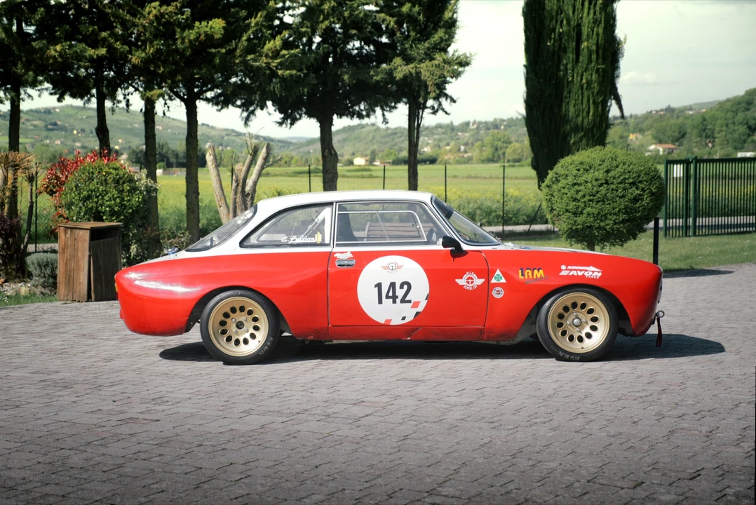 1971 Alfa Romeo 2000 GT Veloce - Image 6 of 31
