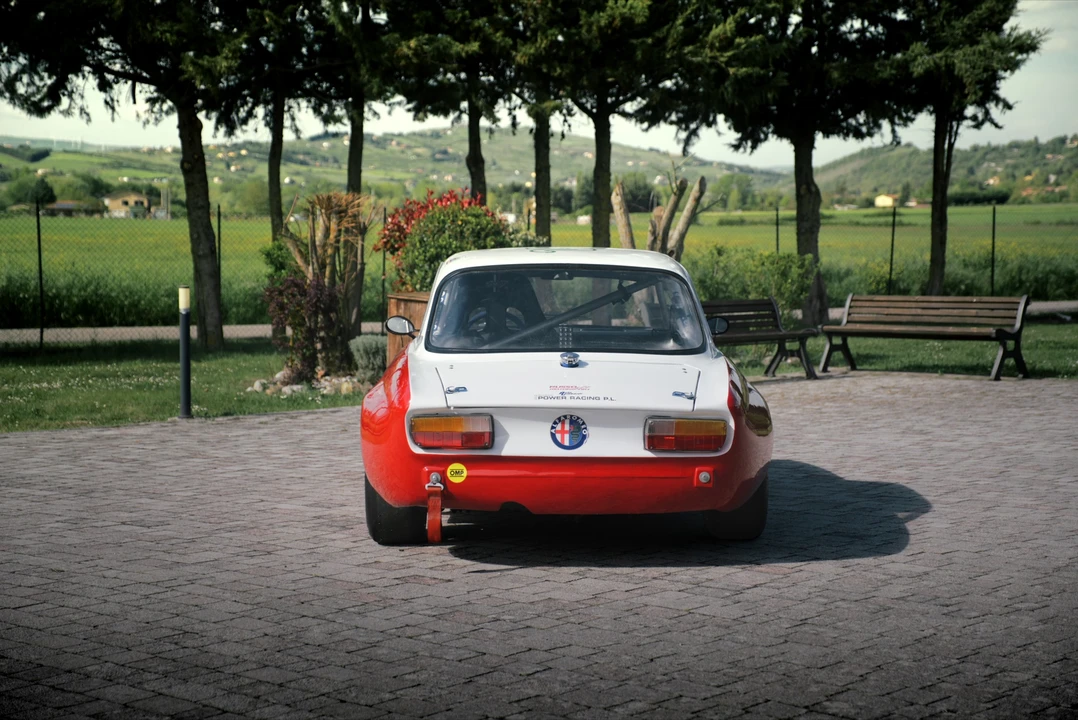 1971 Alfa Romeo 2000 GT Veloce - Image 4 of 31