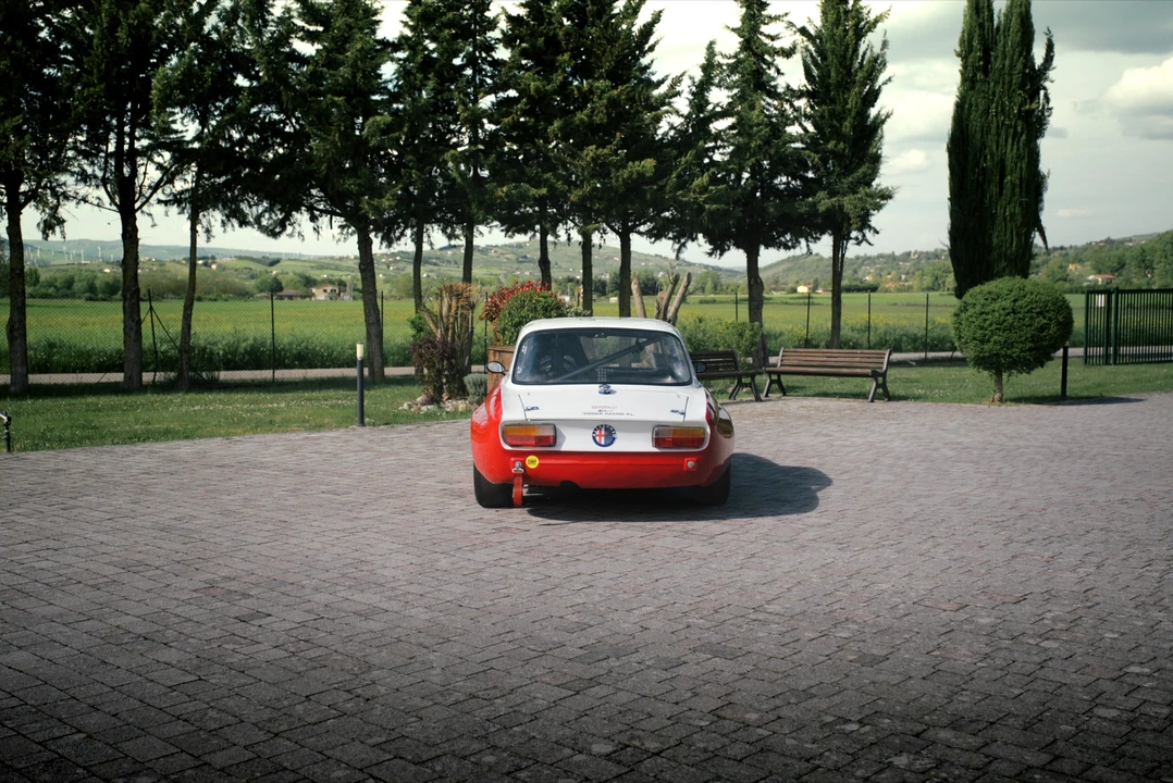 1971 Alfa Romeo 2000 GT Veloce - Image 24 of 31